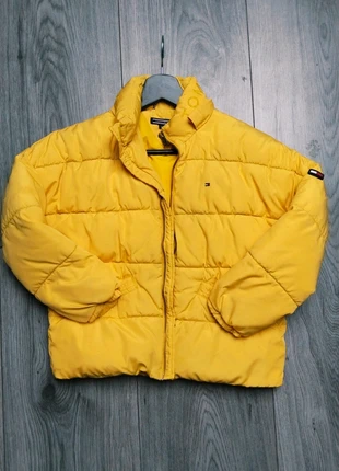 Tommy Hilfiger puffer winterjacket maat 8, merk: Tommy Hilfiger, staat: Heel goed, maat: 8 jaar / 128 cm, € 35,00, € 37,45 inclusief Kopersbescherming
