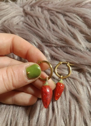 Orecchini a cerchio con peperoncini, marque: Vintage Chic, état: Très bon état, 10,00 €, 11,20 € Protection acheteurs incluse