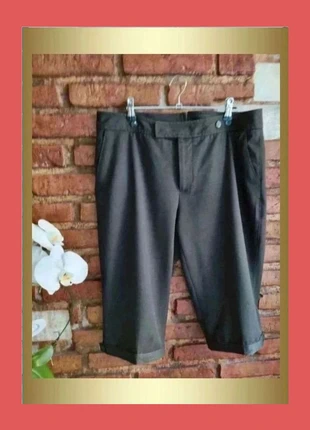 🍭Divino Pantalón corto verde oscuro, Shorts 😍 Pantalons 💕 Pantaloni👖, merk: Zara, staat: Heel goed, maat: XL / 42 / 14, € 16,00, € 17,50 inclusief Kopersbescherming