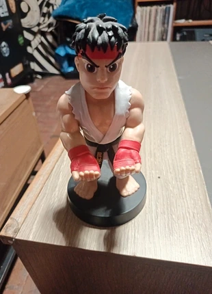 Repose manette ryu, marke: RYU, zustand: Zufriedenstellend, 8,00 €, 9,10 € inklusive Vinted-Käuferschutz