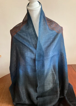 Ragfijne wollen sjaal van Tiara, merk: Tiara, staat: Nieuw zonder prijskaartje, € 15,00, € 16,45 inclusief Kopersbescherming