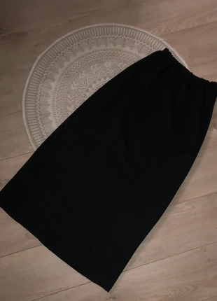Long Black Winter Skirt, merk: New Collection, staat: Nieuw zonder prijskaartje, maat: Universele maat, € 3,50, € 4,38 inclusief Kopersbescherming