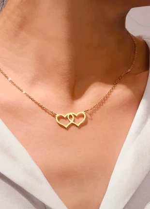 Magnifique collier deux cœurs dorés inoxydable, zustand: Sehr gut, 10,00 €, 11,20 € beinhaltet Vinted-Käuferschutz Pro