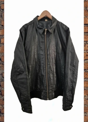 Giacca in pelle vintage '00 nera | Taglia L, marca: Vintage Dressing, estado: Muy bueno, tamaño: L, 20,00 €, 21,70 € Protección al comprador incluida