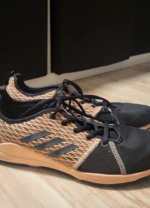 adidas sportschoenen, merk: adidas, staat: Heel goed, maat: 41.5, € 5,00, € 5,95 inclusief Kopersbescherming