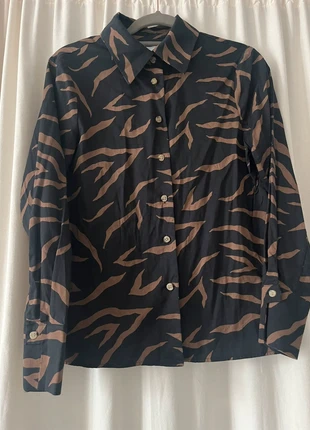 Chemise imprimé zèbre & Other Stories - T.38 (M), marque: & Other Stories, état: Très bon état, taille: M / 38 / 10, 40,00 €, 42,70 € Protection acheteurs incluse