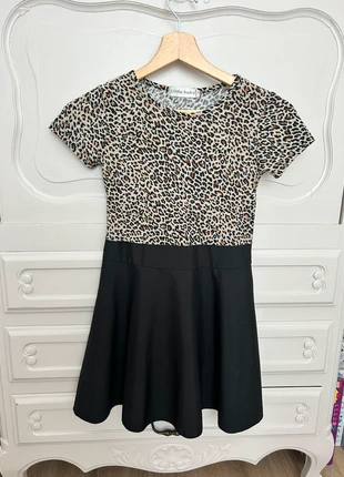 🐆 Robe fille – 7 ans – Haut léopard & jupe noire évasée 🖤, marke: little baby, zustand: Sehr gut, größe: 7 Jahre / 122, 9,50 €, 10,68 € inklusive Vinted-Käuferschutz