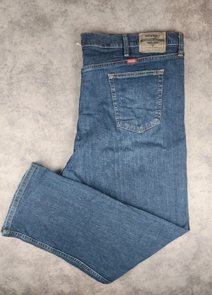 Jean Coupe droite avec élasthanne Wrangler - bleu foncé /Marine - Taille W44 L30, marque: Wrangler, état: Très bon état, taille: W44 | FR 54, 15,00 €, 16,45 € Protection acheteurs incluse