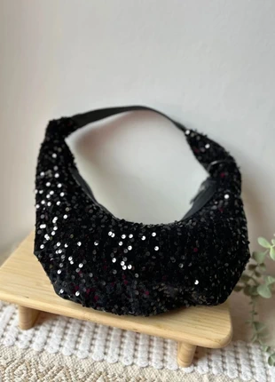 Superbe sac baguette noir à sequins – Neuf, marke: Tendance, zustand: Sehr gut, 17,00 €, 18,55 € inklusive Vinted-Käuferschutz