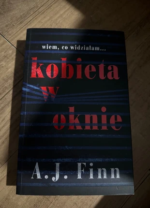 Kobieta w oknie, staat: Heel goed, € 5,00, € 5,95 inclusief Kopersbescherming