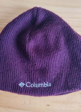 Bonnet Columbia couleur bordeaux, merk: Columbia, staat: Goed, maat: Universele maat, € 6,00, € 7,00 inclusief Kopersbescherming