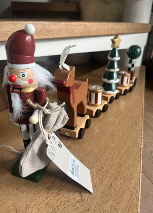 Bloomingville Nussknacker-Zug Weihnachten, merk: Bloomingville, staat: Nieuw zonder prijskaartje, € 40,00, € 42,70 inclusief Kopersbescherming