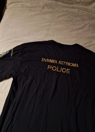 T-shirt de la Police Grecque, merk: Police, staat: Heel goed, maat: L, € 19,99, € 21,69 inclusief Kopersbescherming