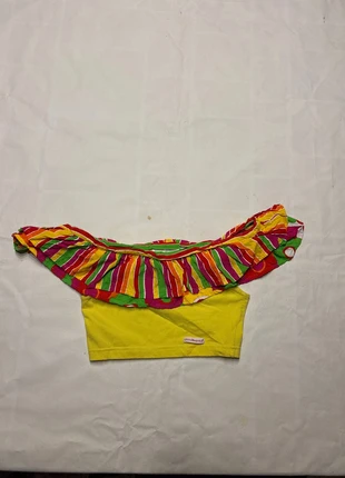 extremely cute original y2k baby tee💛, marque: Laura Biagiotti, état: Bon état, taille: M, 5,00 €, 5,95 € Protection acheteurs incluse