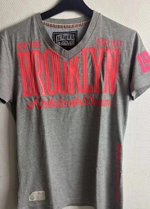 T-shirt gris Brooklyn Athleticols Denim – Taille S – Style sport vintage, marca: athleticals denim, estado: Bom, tamanho: S / 36 / 8, €2.00, €2.80 inclui Proteção do Comprador