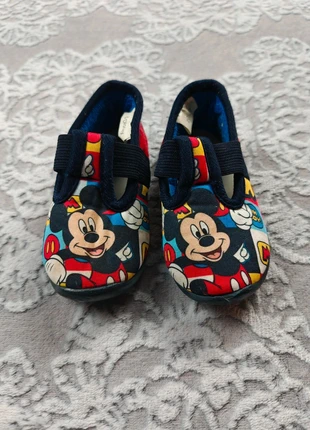 Chausson ou pantoufle Mickey Mouse - Taille 21, brand: Mickey Mouse, condition: Satisfactory, size: 21, €1.00, €1.75 includes Buyer Protection