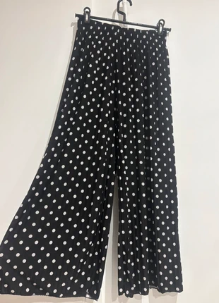 Pantalon amples à pois, état: Très bon état, taille: Taille unique, 1,00 €, 1,75 € Protection acheteurs incluse