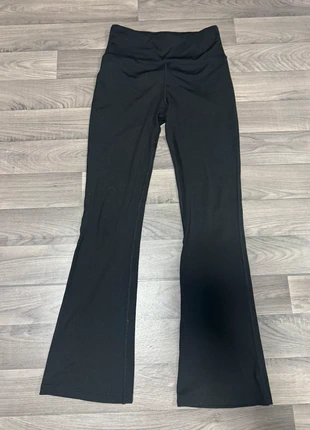 Pantalon evasé, brand: Primark, condizioni: Ottime, taglia: S / IT 40 / EU 36, €5.00, €5.95 include la Protezione acquisti