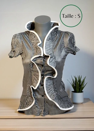 Chemise femme, chemisette à volants, look vintage chic, taille S, marke: Laetitia Star, zustand: Sehr gut, größe: S / 36 / 8, 15,00 €, 16,45 € beinhaltet Vinted-Käuferschutz Pro