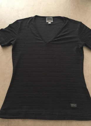 T-Shirt noir Versace légèrement transparent, marque: Versace Jeans, état: Neuf sans étiquette, taille: S / 36 / 8, 30,00 €, 32,20 € Protection acheteurs incluse