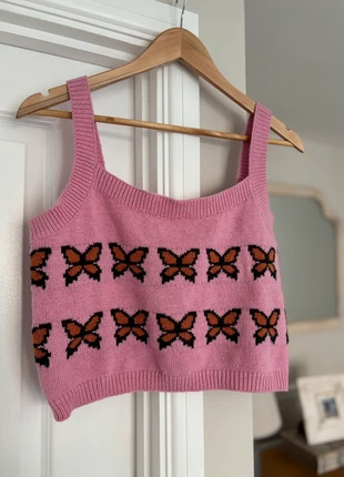 Levi’s butterfly knit cropped top, brand: Levi's, condition: Very good, size: L / 12, £12.00, £13.30 includes Buyer Protection