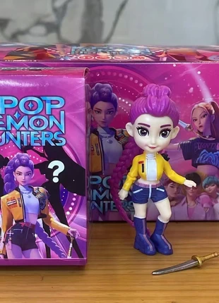 K-POP Demon Hunters caixa de surpresa 1X, estado: Novo sem etiquetas, tamanho: Prematuro, até 44 cm, €4.50, €5.43 inclui Proteção do Comprador