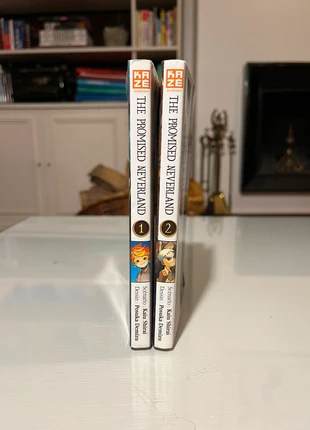 🇫🇷tome 1 et 2 de The Promised Neverlands en très bon état !, condition: Very good, €2.50, €3.33 includes Buyer Protection