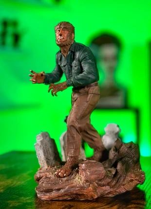 Figurine «The Wolfman » deluxe iron studios, merk: Iron Studios, staat: Goed, maat: Prematuur, tot 44 cm, € 100,00, € 105,70 inclusief Kopersbescherming