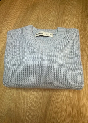 Pull col rond Oversize Bershka - Couleur bleu ciel - Taille M, marque: Bershka, état: Neuf sans étiquette, taille: M, 15,00 €, 16,45 € Protection acheteurs incluse