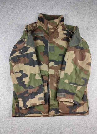 Veste #militaire F2 T4 S2 camouflage CE - Armée française - Taille 89/96C, marque: Leo Minor, état: Très bon état, taille: M, 28,00 €, 30,10 € Protection acheteurs incluse