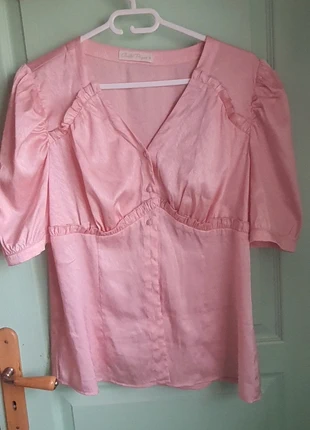 Blouse Belle Époque rose satiné xl, marke: Belle Époque, zustand: Sehr gut, größe: XL / 42 / 14, 8,00 €, 9,10 € inklusive Vinted-Käuferschutz
