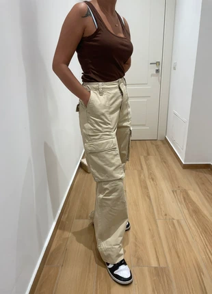 Cargo Bershka eur 36, brand: Bershka, condizioni: Ottime, taglia: S / IT 40 / EU 36, €10.00, €11.20 include la Protezione acquisti