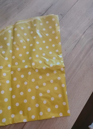 Nappe ronde vinyle 140cm verte, zustand: Sehr gut, 2,00 €, 2,80 € inklusive Vinted-Käuferschutz