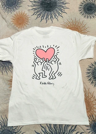 T-shirt Keith Haring blanc Cœur rose & silhouettes Taille L, marque: Coton, état: Neuf sans étiquette, taille: L, 14,99 €, 16,44 € Protection acheteurs incluse