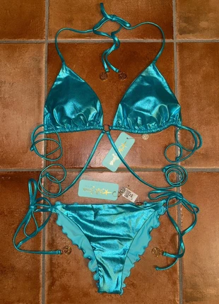 Bikini Luli Fama Miami in tessuto spalmato, triangolo tg. L e brasiliana tg. M, marca: Luli Fama, estado: Novo com etiquetas, tamanho: L / 40 / 12, €89.00, €94.15 inclui Proteção do Comprador Pro