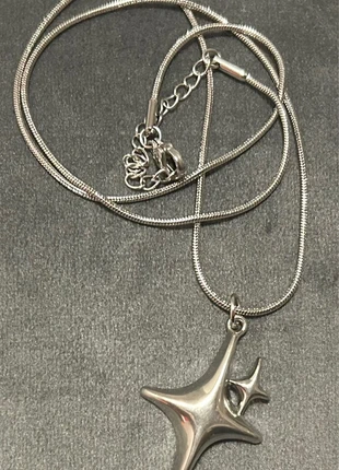 Star necklace, marque: Star, état: Neuf sans étiquette, 2,00 €, 2,80 € Protection acheteurs incluse