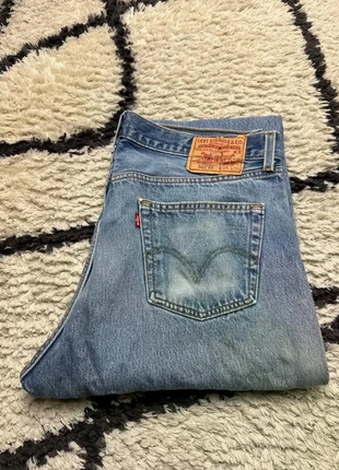 Jean Levi’s 501 W38 L36 bleu J15030, marque: Levi's, état: Très bon état, taille: W38 | FR 48, 22,00 €, 23,80 € Protection acheteurs (Pro) incluse