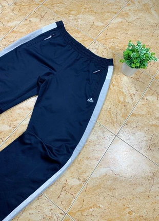 Nike Navy Blue and White Sports Pants – Size XL, marque: Nike, état: Très bon état, taille: XL, 30,00 €, 32,20 € Protection acheteurs incluse