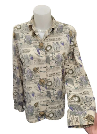 Chemise blouse femme vintage XL, fluide et légère, impression journal anglais, merk: Vintage Dressing, staat: Heel goed, maat: XL / 42 / 14, € 15,00, € 16,45 inclusief Kopersbescherming