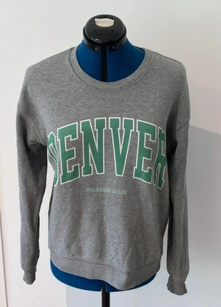 Sweat gris à inscription “Denver Colorado State” vert et blanc – Stradivarius – Taille M, marca: Stradivarius, estado: Muy bueno, tamaño: M / 38 / 10, 13,00 €, 14,35 € Protección al comprador Pro incluida