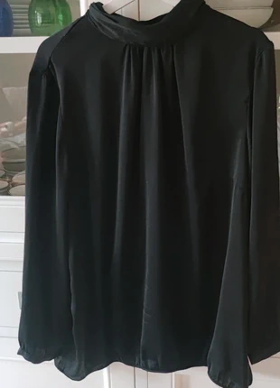 Super mooie zwarte blouse maat 50 van bodyflirt. Kan ook bij xxl gedragen worden, marque: Bodyflirt, état: Très bon état, taille: 5XL / 50 / 22, 3,00 €, 3,85 € Protection acheteurs incluse