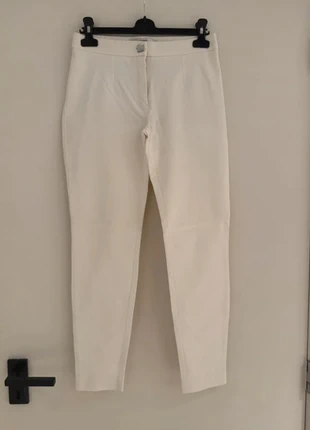 Pantalon tailleur blanc mango taille 34 femme, marque: Mango, état: Très bon état, taille: XS / 34 / 6, 14,00 €, 15,40 € Protection acheteurs incluse