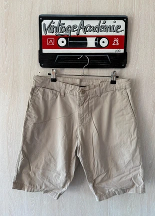 Short Carhartt WIP “Sid Short” beige - taille 32 US équivalent 42 FR. #536, marque: Carhartt, état: Bon état, taille: W32 | FR 42, 25,00 €, 26,95 € Protection acheteurs (Pro) incluse