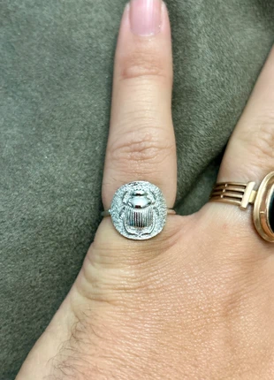 Bague ronde scarabée en argent massif, marke: Argent, zustand: Sehr gut, größe: 55.6 mm / 17.7 mm Ø, 38,65 €, 41,28 € beinhaltet Vinted-Käuferschutz Pro