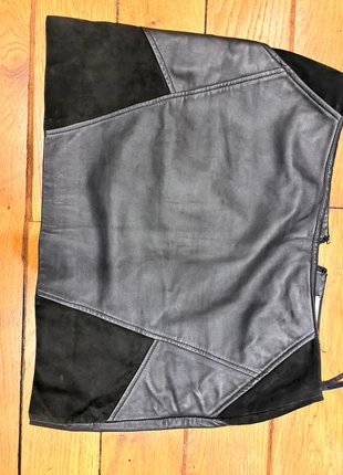 Jupe en cuir Sézane Taille 40, brand: Sézane, condition: Good, size: L / 40 / 12, €45.00, €47.95 includes Buyer Protection