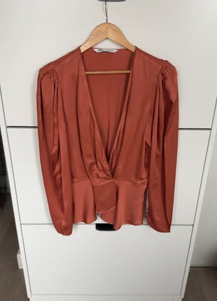 Zara top, merk: Zara, staat: Nieuw zonder prijskaartje, maat: L / 40 / 12, € 3,50, € 4,38 inclusief Kopersbescherming