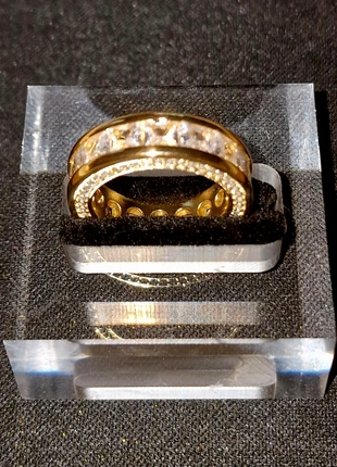 Magnifique bague ornée de cristaux et strass, brand: swarovski elements, condition: Very good, size: 16.5 mm Ø, €24.00, €25.90 includes Buyer Protection