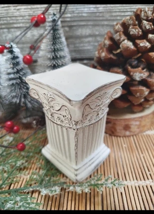 Petite colonne romaine shabby, marque: SHABBY, état: Très bon état, 5,00 €, 5,95 € Protection acheteurs incluse