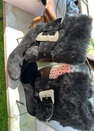 Fur boots, brand: Selana, condition: Satisfactory, size: 8.5, $3.00, $3.85 includes Buyer Protection