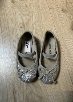 Glitter ballerina’s, merk: Bristol, staat: Heel goed, maat: 26, € 2,00, € 2,80 inclusief Kopersbescherming